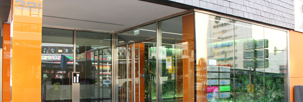 Eingang Schulungsgebäude in Wuppertal